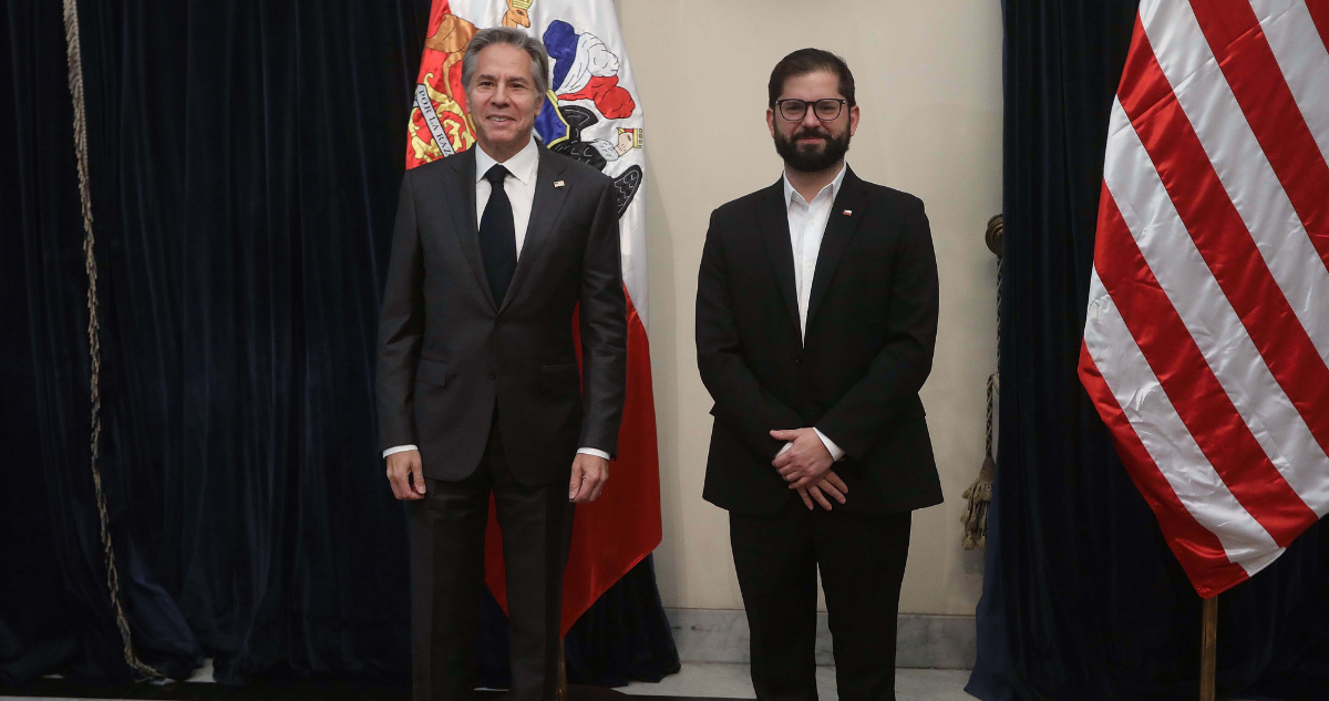 Boric recibe a jefe de la diplomacia de EEUU