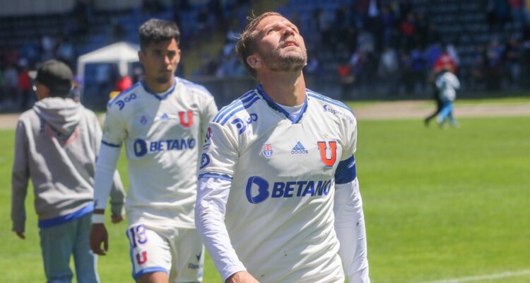 La U evitó el descenso en el Campeonato Nacional.