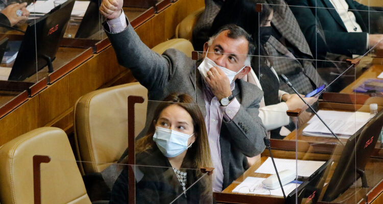 DC califica de “insuficiente” respuesta del PC por Micco y sigue sin respaldar a diputada Cariola