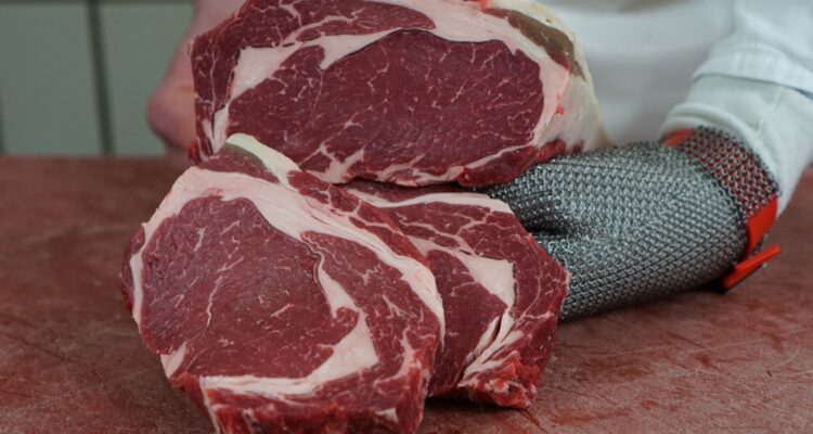 Programa para aumentar exportación y comercialización de carne