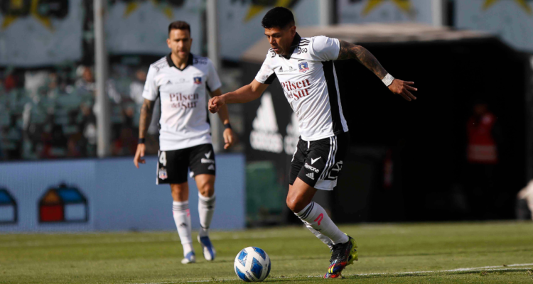 Colo Colo logra la victoria en el partido de coronación.