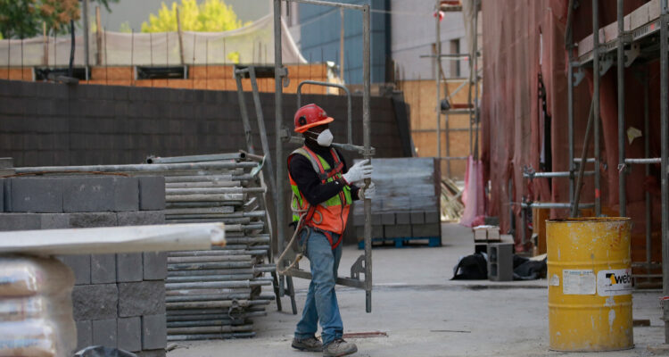 CChC descarta que quiebra de Claro Vicuña Valenzuela sea una “realidad generalizada” en la industria