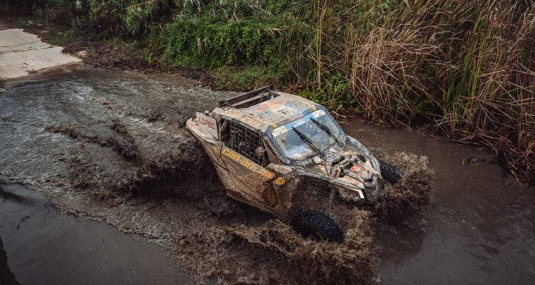 Chaleco López consigue un nuevo título en su carrera.