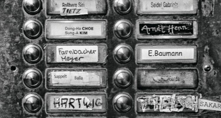 Detalle de foto de Letter of rain