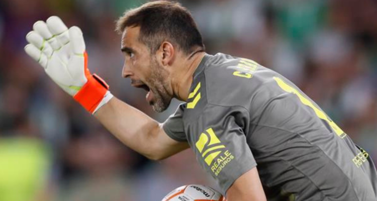 Claudio Bravo podría recuperar la titularidad en el Real Betis-.