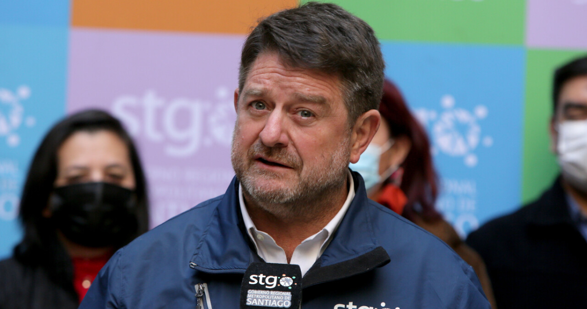 Claudio Orrego renuncia a la Democracia Cristiana tras 33 años de militancia