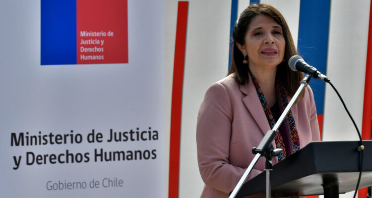 Gobierno reconoce bajo número de condenas por violaciones a DDHH en el 18-O