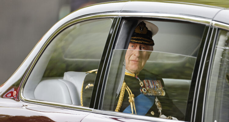 Confirman fecha definitiva de coronación de Carlos III: será en la Abadía de Westminster