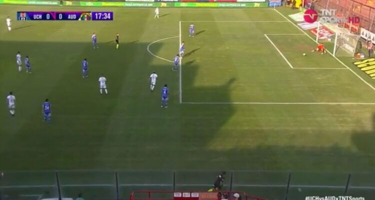 Cristóbal Campos cometió grave error ante Audax Italiano.