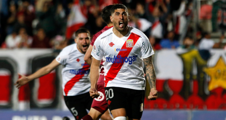 Curicó Unido sigue sólido en la parte alta de la tabla.