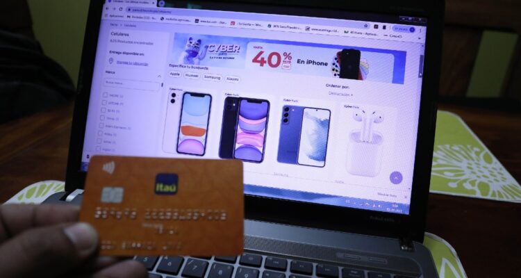 CyberMonday arrancó con promedio de 1.600 operaciones por minuto en medio de desafíos ante inflación