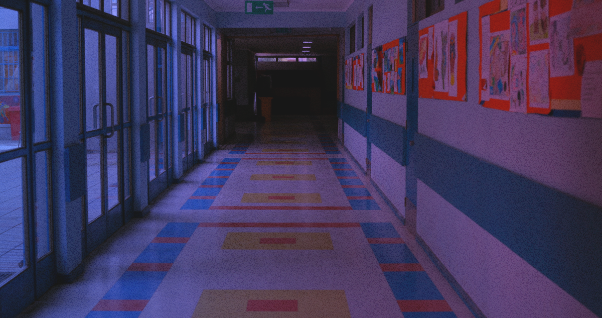 Profesor estadounidense en la mira: ordenan detener a exdocente del Nido de Águilas por abuso sexual