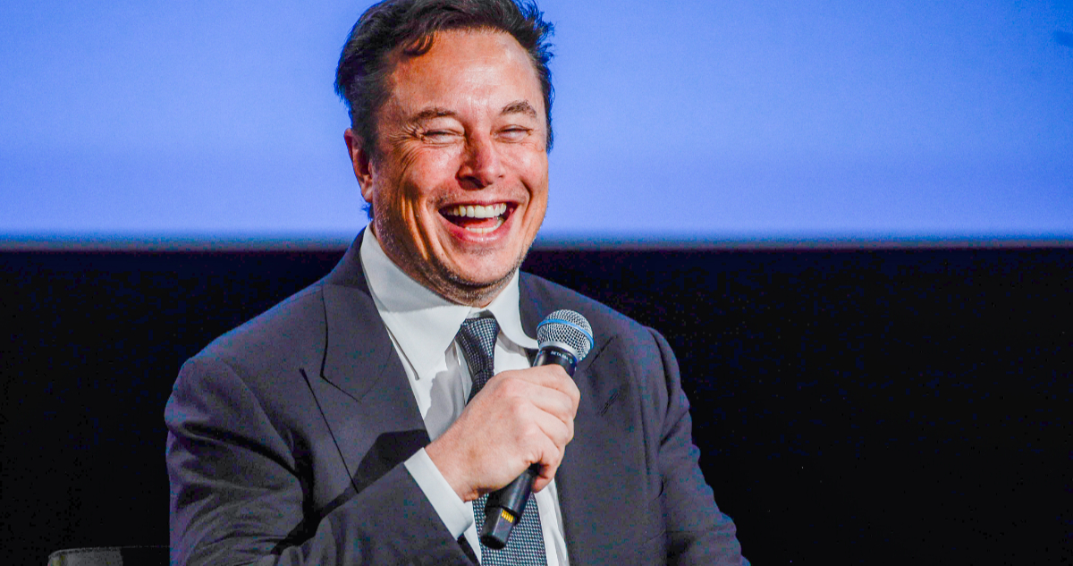 Elon Musk despide a máximos directivos de Twitter y planea hacerlos con otros 2.000 trabajadores