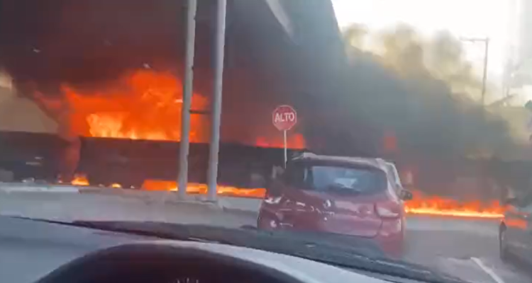 gigantesca explosión