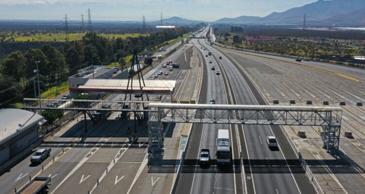 MOP detalla medidas para el regreso de 390 mil vehículos a Santiago tras fin de semana largo