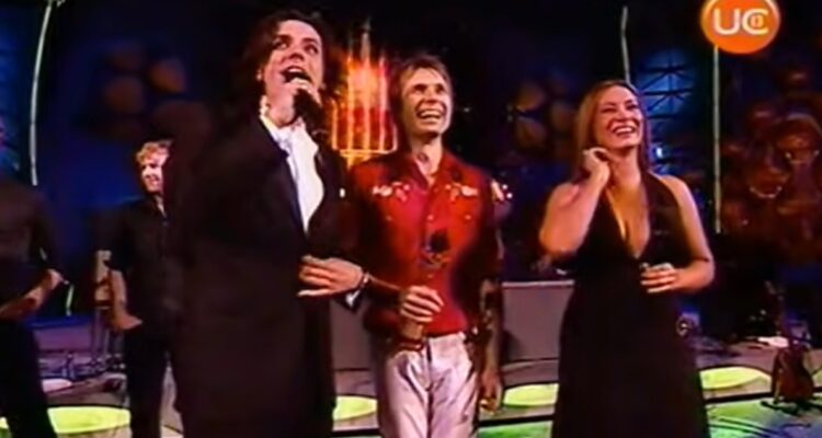 Franz Ferdinand abre show con “intro” que Sergio Lagos les hizo en Viña: “Es un halago muy especial”