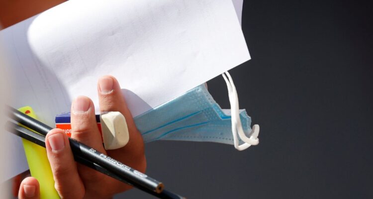 Cómo y hasta cuándo postular a las becas o gratuidad con el FUAS