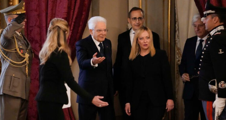 Giorgia Meloni jura como nueva primera ministra de Italia