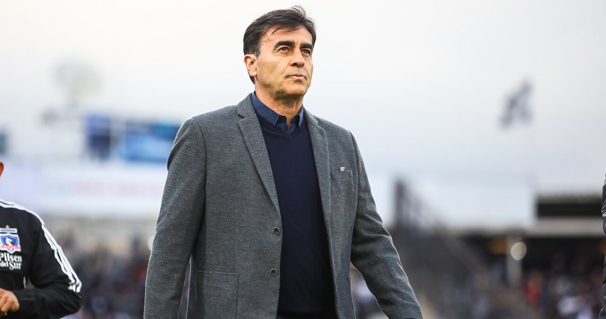 Gustavo Quinteros se aleja de Colo Colo.