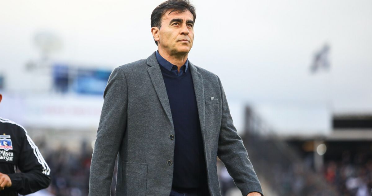 Quinteros afirma estar “feliz y motivado” en Colo Colo, pero…: su condición para seguir en Pedrero