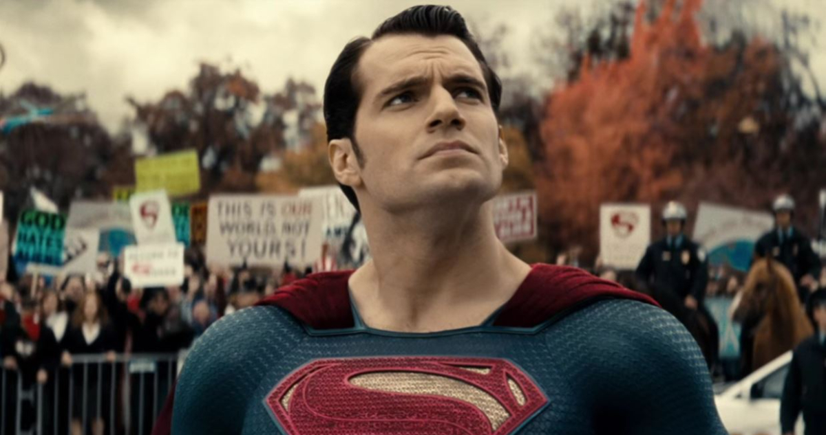 El actor interpretando a Superman en La Liga de la Justicia.