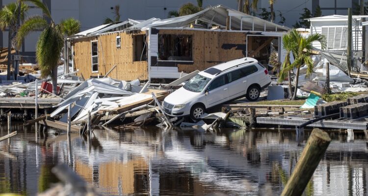 Destrozos dejados por el Huracán Ian en Florida.