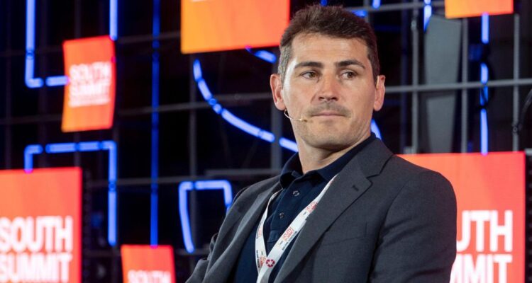 Iker Casillas sorpendió en Twitter: “Espero que me respeten: soy gay”