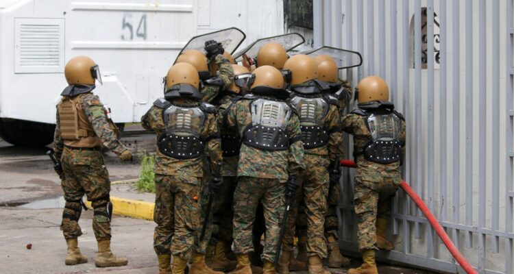 INBA asegura que dos estudiantes resultaron heridos en manifestaciones