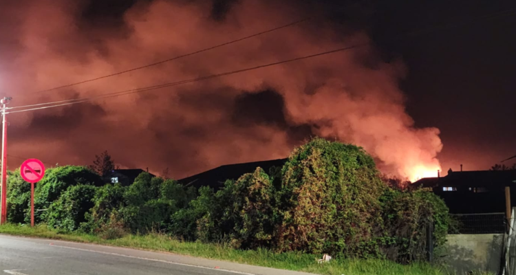 Alarma de incendio por emergencia en Valdivia