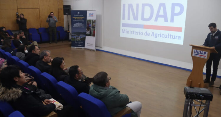 Indap realiza actividad en Los Lagos para nuevos lineamientos estratégicos de la institución