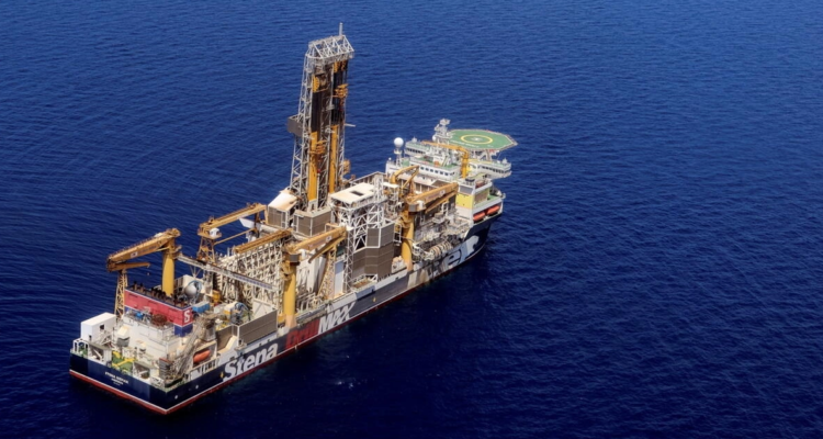 Un barco comenzó a constuir un pozo de gas a lo largo de las costas de Israel y el Líbano.