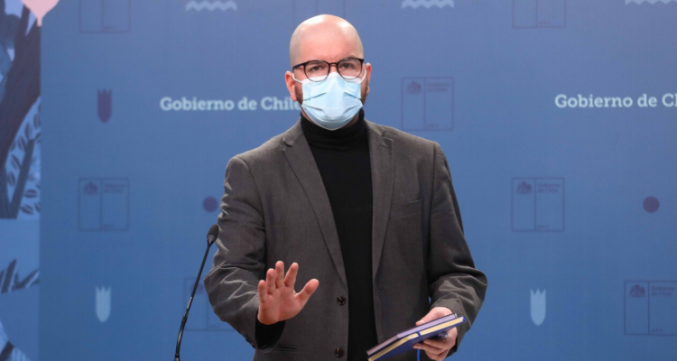 Ministro Jackson y polémicos tuits de autoridades: “Tampoco vamos a renegar de nuestro pasado”