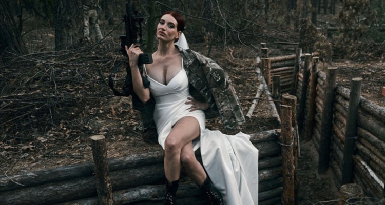 Juana de Arco de Ucrania se casa