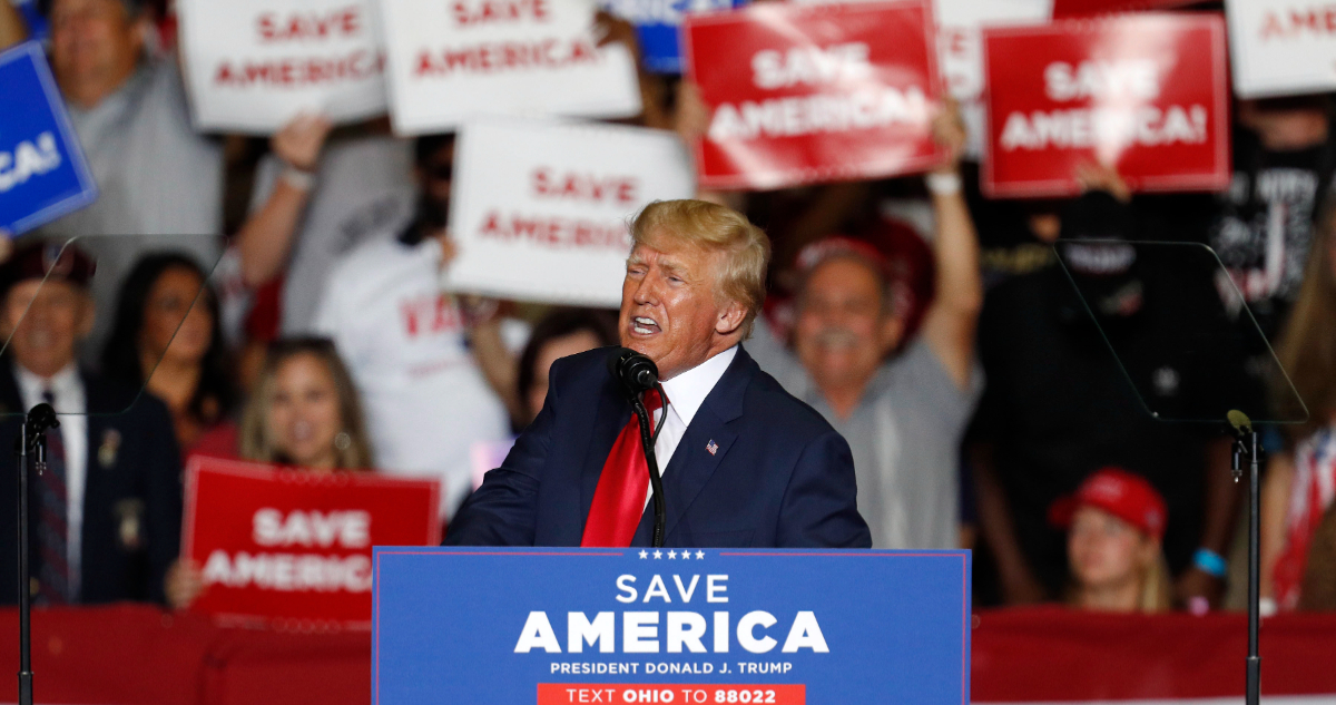 Juez presiona a Trump y lo obliga a dar testimonio en caso de presunta violación