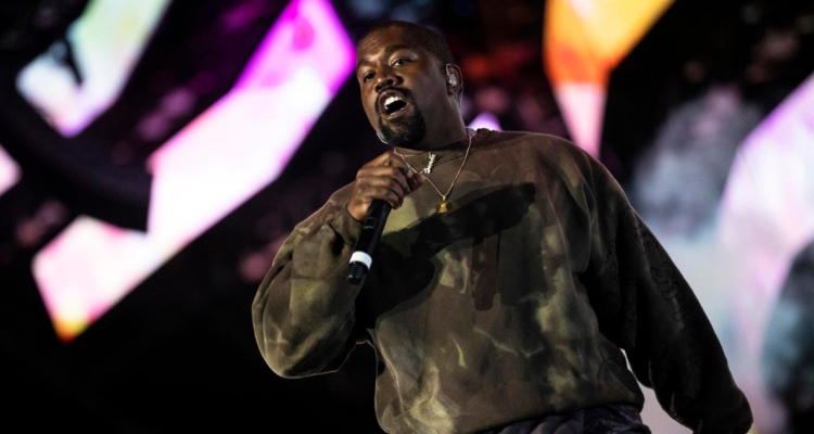 Kanye West durante un concierto
