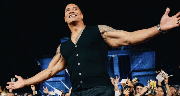 La Roca abre opción presidencial en EEUU