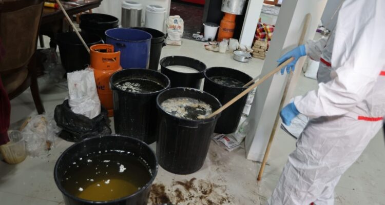 Desbaratan laboratorio de abultamiento de droga en Pudahuel: hay cinco detenidos