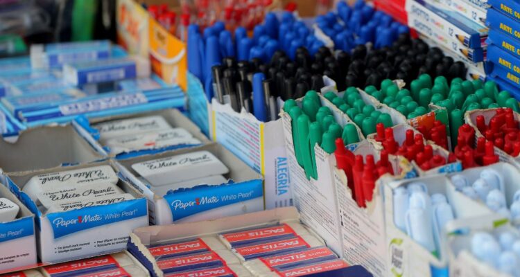 liceo Junaeb útiles escolares