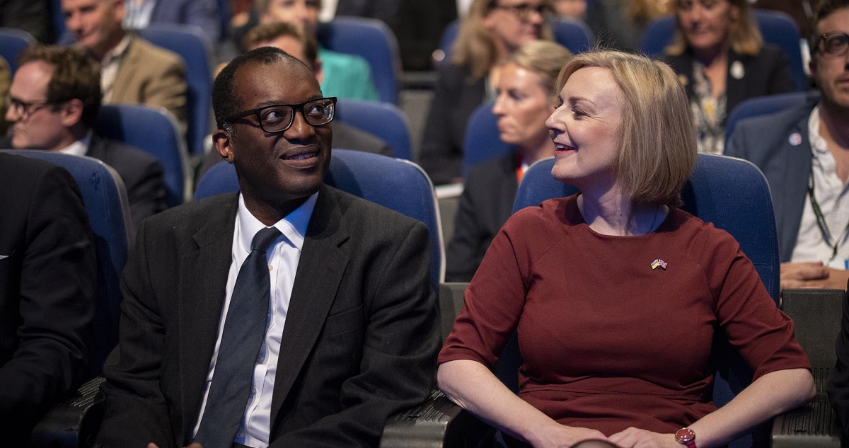 Liz Truss y Kwasi Kwarteng.