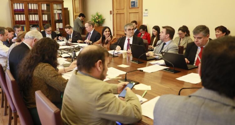 Reforma Tributaria: indicaciones del secreto bancario fueron aprobadas por Comisión de Hacienda