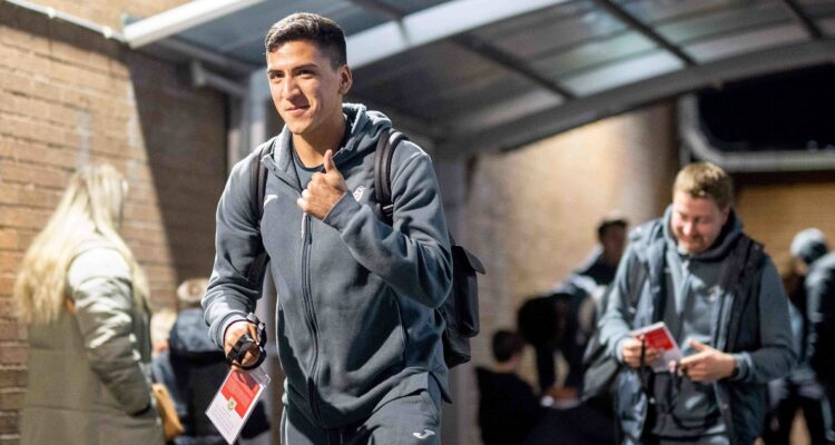 Marcelino Núñez es seguido de cerca por un “gigante” de España.