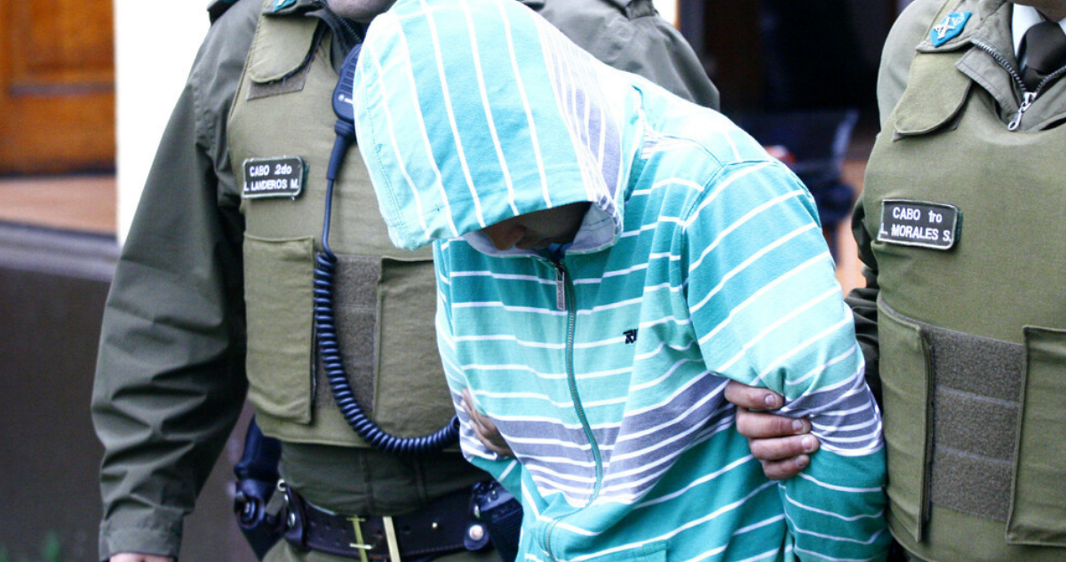 Dos motochorros detenidos tras millonario robo afuera de un banco en Recoleta
