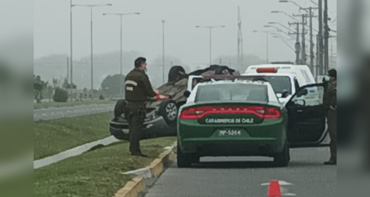 Muere joven conductor tras volcar en avenida Costanera de Hualpén