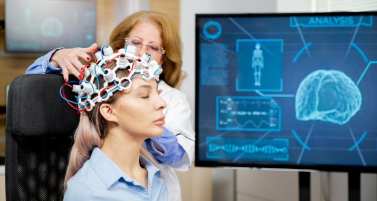 Mujer siendo analizada neurologicamente. Descubren nueva función del cerebelo relacionada con el Estrés Postraumático