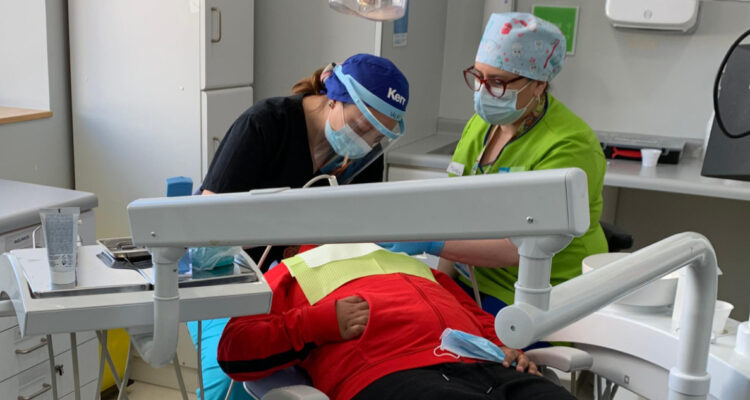 Operativo dental gratuito en Puerto Montt