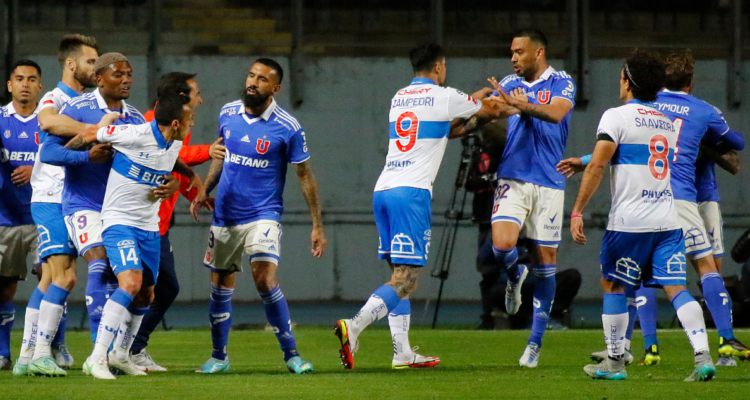 Natalia Molina sale en defensa de Fabian Orellana por su altercado contra Emmanuel Ojeda.