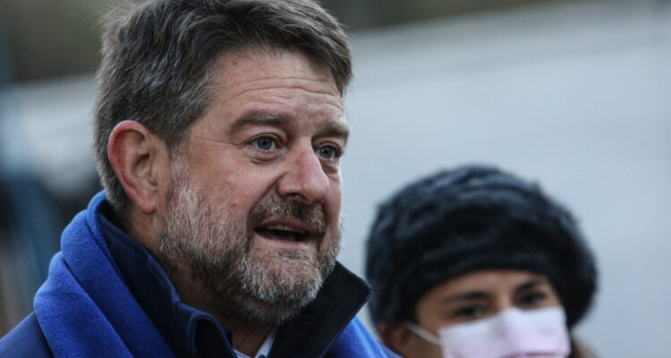 Figuras de la DC lamentaron renuncia de Claudio Orrego y piden directiva de transición