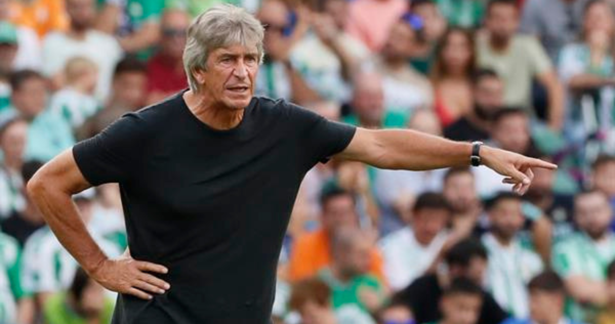 Manuel Pellegrini habría solicitado a un chileno en su equipo.