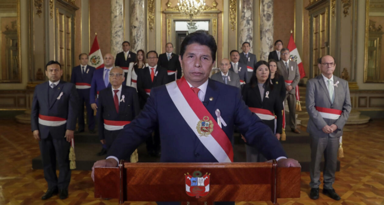El presidente de Perú, Pedro Castillo, emite un mensaje a la nación el 19 de octubre de 2022 desde el Palacio de Gobierno.