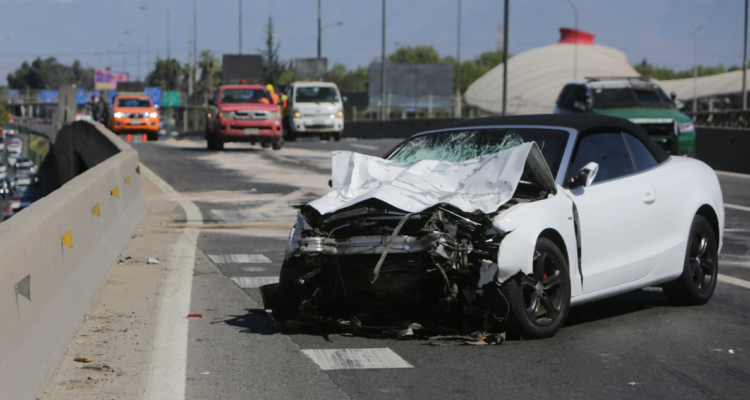 Prisión preventiva a conductor de vehículo que dio muerte a 3 personas que empujaban auto en Vespuci